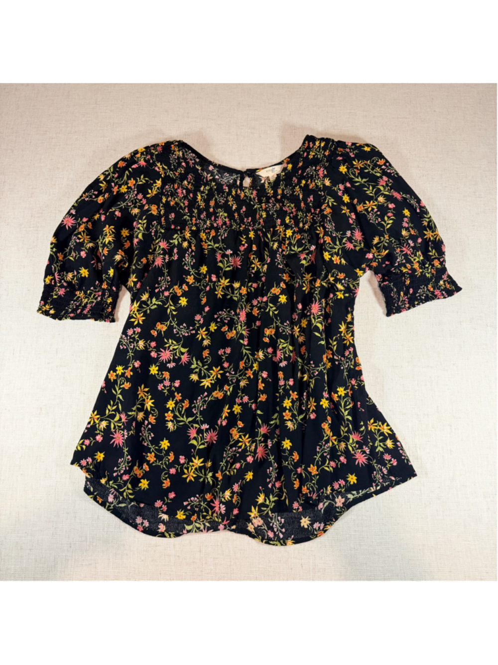 Terra & Sky Women’s Floral Smocked Puff Sleeve Peasant Blouse Black 0X 14W C5 W-